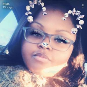 Meet your Posher, Marisa